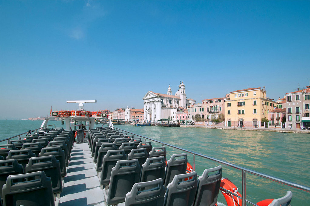 Bootverbing nach Venezia und zum Strand von Lido Alberoni